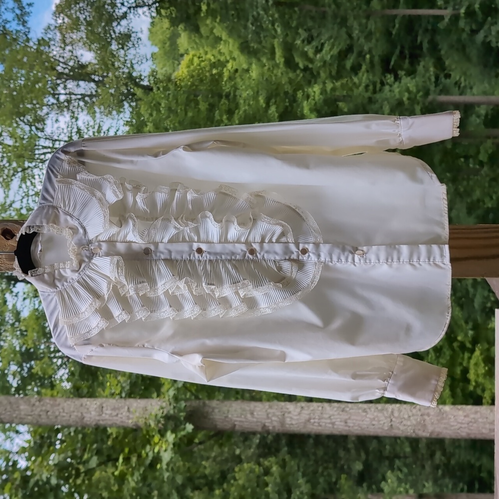Elegant White Ruffled Blouse